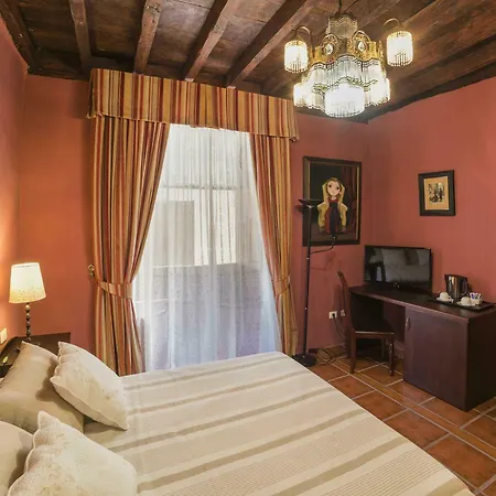 Emblemático San Marcos 3*